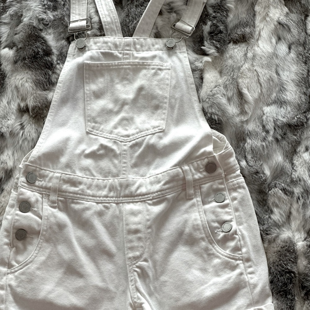 BLANKNYC size 24 soft white jean overall. Worn once excellent condition!